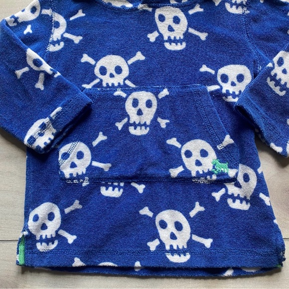 Mini Boden Blue Skull & Crossbones Print Towelling Terry Hooded Swim Coverup - Picture 3 of 3
